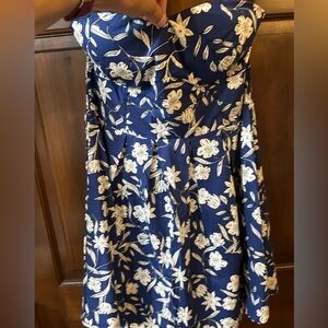 Mini strapless dress